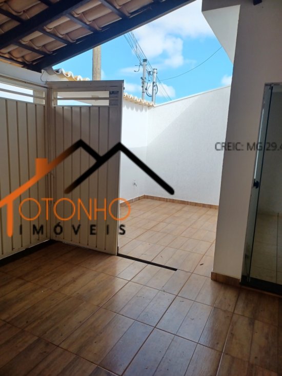 casa-venda-piumhi-mg-1024455