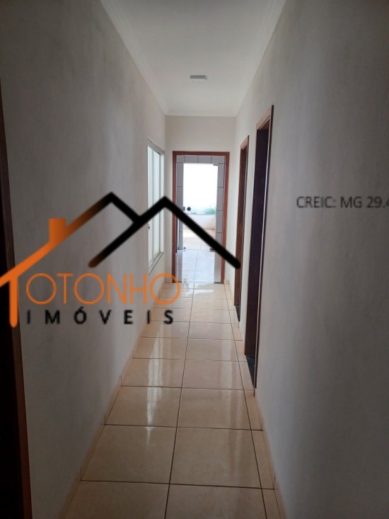 casa-venda-piumhi-mg-1024457